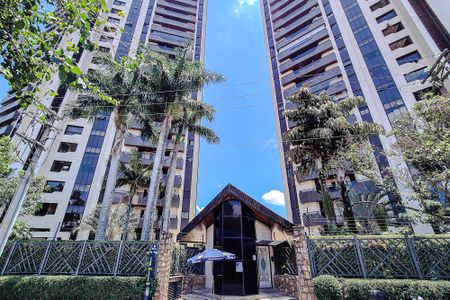 Apartamento para alugar com 600m², 4 quartos e 5 vagasFachada - Plaquinha