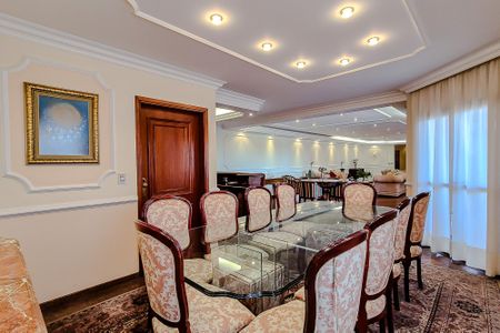 Apartamento para alugar com 600m², 4 quartos e 5 vagasSala