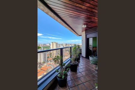 Apartamento para alugar com 600m², 4 quartos e 5 vagasVaranda da Suíte 2