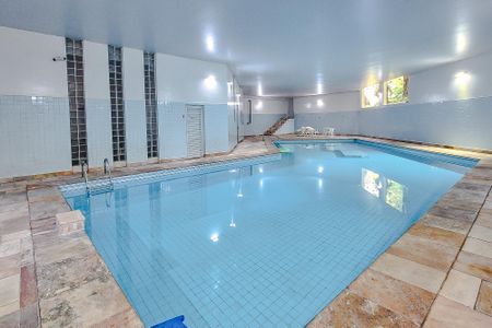 Apartamento para alugar com 600m², 4 quartos e 5 vagasÁrea comum - Piscina