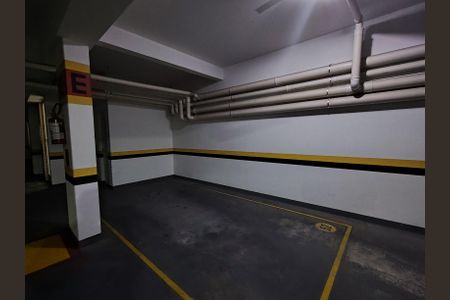 Apartamento para alugar com 110m², 3 quartos e 1 vaga Apartamento para alugar com 110m², 3 quartos e 1 vagaGaragem