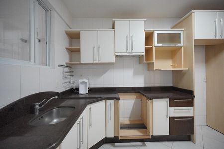 Cozinha de apartamento para alugar com 3 quartos, 110m² em Canto, Florianópolis