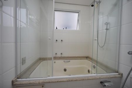 Apartamento para alugar com 110m², 3 quartos e 1 vagaBanheiro da Suíte