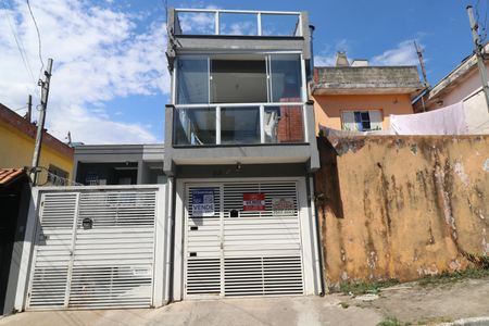 Casa à venda com 200m², 2 quartos e 2 vagasFachada