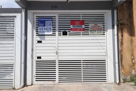 Casa à venda com 200m², 2 quartos e 2 vagasPlaca instalada em 26/12/2025 com o código VGEF-125