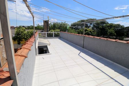 Casa à venda com 200m², 2 quartos e 2 vagasCobertura