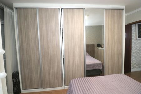 Casa à venda com 200m², 2 quartos e 2 vagasSuite 1