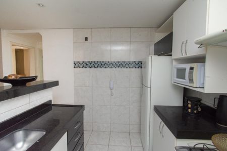 Apartamento à venda com 82m², 2 quartos e 2 vagasCozinha e Área de Serviço