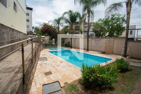 Apartamento à venda com 82m², 2 quartos e 2 vagasPiscina