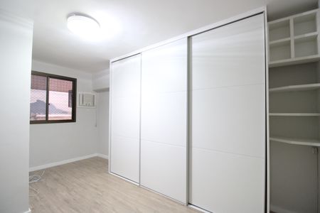 Apartamento à venda com 121m², 3 quartos e 2 vagasSuíte