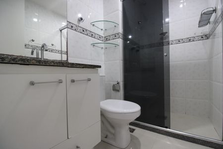 Apartamento à venda com 121m², 3 quartos e 2 vagasBanheiro social