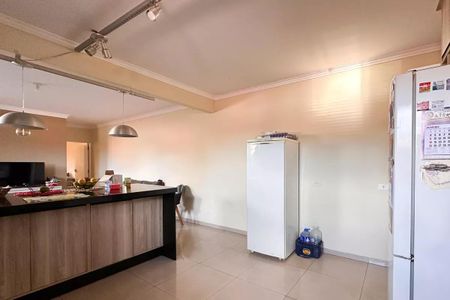 Casa à venda com 420m², 6 quartos e sem vaga Casa à venda com 420m², 6 quartos e sem vaga Casa 4 -Sala/Cozinha