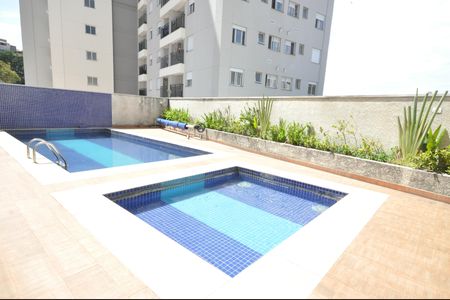 Apartamento para alugar com 55m², 2 quartos e 1 vagaÁrea comum - Piscina