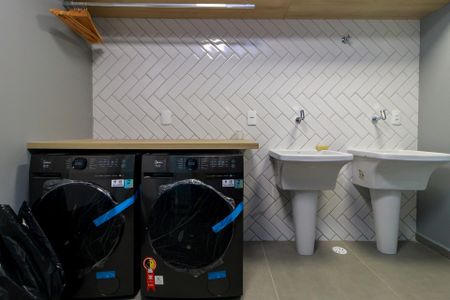 Área comum de kitnet/studio para alugar com 1 quarto, 25m² em Itaim Bibi, São Paulo