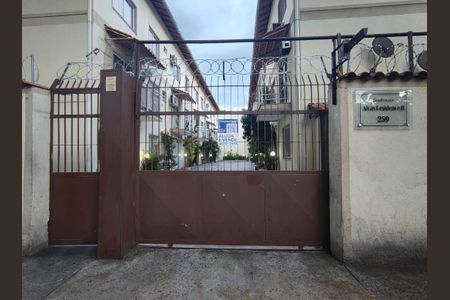 Casa de condomínio à venda com 100m², 3 quartos e 1 vaga