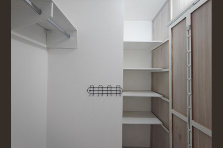 Casa de condomínio à venda com 100m², 3 quartos e 1 vaga