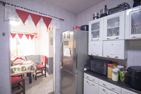 Casa para alugar com 150m², 4 quartos e 2 vagasCozinha