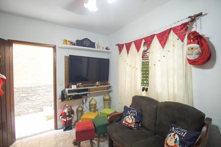 Casa para alugar com 150m², 4 quartos e 2 vagasSala