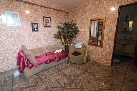 Casa à venda com 250m², 3 quartos e 2 vagasSala 2