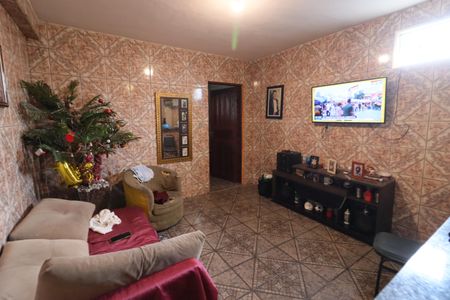 Casa à venda com 250m², 3 quartos e 2 vagasSala 2