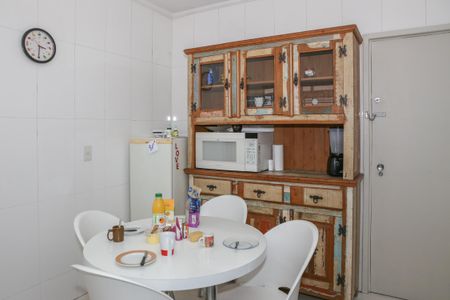 Apartamento para alugar com 95m², 2 quartos e 1 vaga Apartamento para alugar com 95m², 2 quartos e 1 vagaCozinha