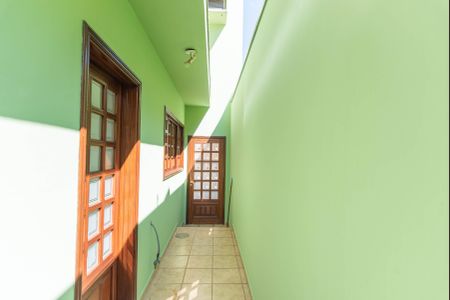 Casa de condomínio à venda com 220m², 3 quartos e 2 vagas Casa de condomínio à venda com 220m², 3 quartos e 2 vagasQuintal