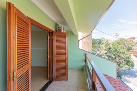 Casa de condomínio à venda com 220m², 3 quartos e 2 vagas Casa de condomínio à venda com 220m², 3 quartos e 2 vagasVaranda do Quarto 1