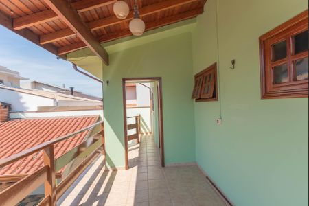 Casa de condomínio à venda com 220m², 3 quartos e 2 vagas Casa de condomínio à venda com 220m², 3 quartos e 2 vagasVaranda do Quarto 2