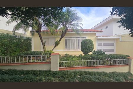 Casa à venda com 181m², 3 quartos e 2 vagasFoto 02