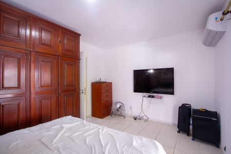 Casa para alugar com 400m², 6 quartos e 2 vagas Casa para alugar com 400m², 6 quartos e 2 vagasQuarto 4