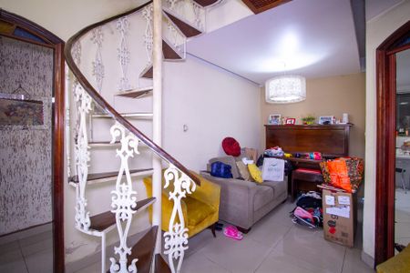 Casa para alugar com 400m², 6 quartos e 2 vagas Casa para alugar com 400m², 6 quartos e 2 vagasSala