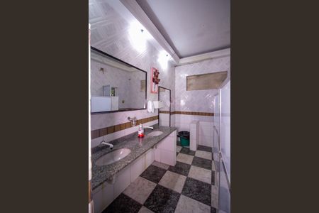 Casa para alugar com 400m², 6 quartos e 2 vagas Casa para alugar com 400m², 6 quartos e 2 vagasBanheiro 3