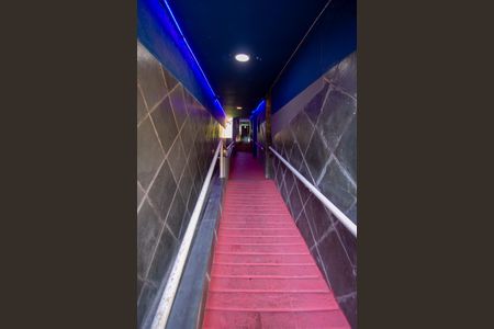 Casa para alugar com 400m², 6 quartos e 2 vagas Casa para alugar com 400m², 6 quartos e 2 vagasCorredor