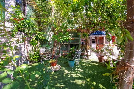 Casa para alugar com 400m², 6 quartos e 2 vagas Casa para alugar com 400m², 6 quartos e 2 vagasQuintal