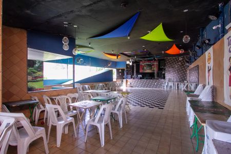 Casa para alugar com 400m², 6 quartos e 2 vagas Casa para alugar com 400m², 6 quartos e 2 vagasSalão de festas