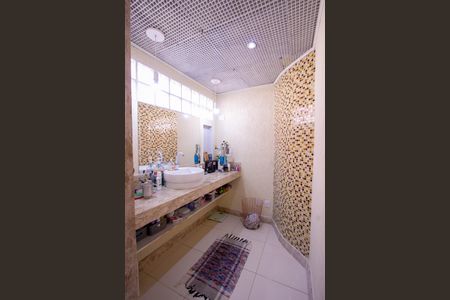 Casa para alugar com 400m², 6 quartos e 2 vagas Casa para alugar com 400m², 6 quartos e 2 vagasBanheiro 2