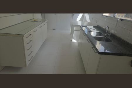 Apartamento à venda com 170m², 3 quartos e 3 vagasFoto 01