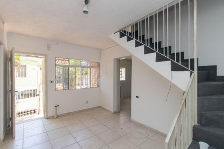 Sala de casa para alugar com 2 quartos, 145m² em Vila Mazzei, São Paulo