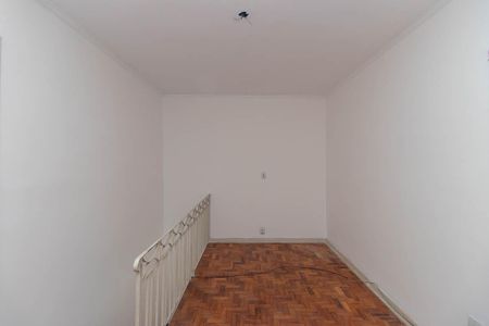 Casa para alugar com 145m², 2 quartos e 1 vagaHall da escada