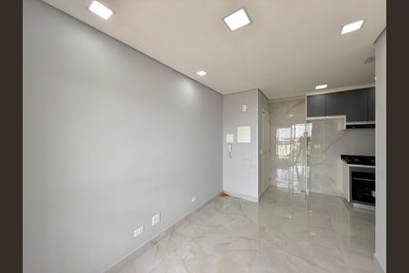 Sala  de apartamento para alugar com 2 quartos, 42m² em Vila das Belezas, São Paulo