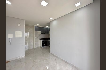 Sala  de apartamento para alugar com 2 quartos, 42m² em Vila das Belezas, São Paulo