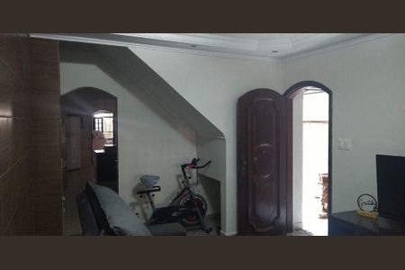 Casa à venda com 4 quartos, 183m² em Jardim Marek, Santo André