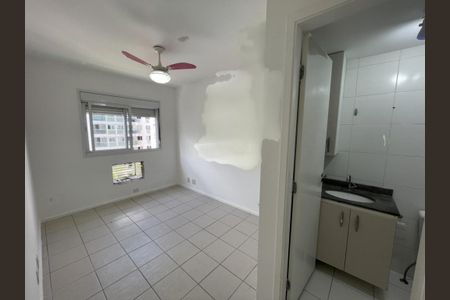 Apartamento à venda com 2 quartos, 57m² em Taquara, Rio de Janeiro