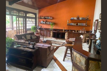 Casa à venda com 4 quartos, 650m² em Barra da Tijuca, Rio de Janeiro