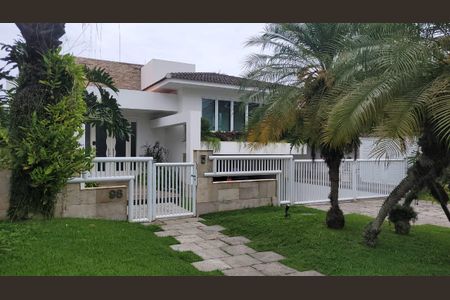 Casa de condomínio à venda com 504m², 4 quartos e 4 vagas