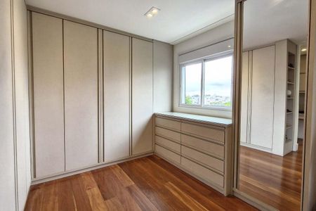 Apartamento à venda com 100m², 2 quartos e 3 vagas