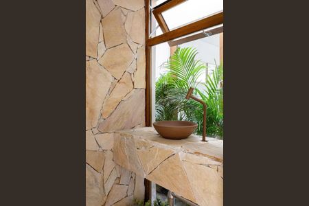 Casa à venda com 3 quartos, 300m² em Planalto Paulista, São Paulo