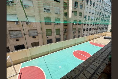 Apartamento à venda com 140m², 4 quartos e 3 vagasÁrea comum - quadra esportiva