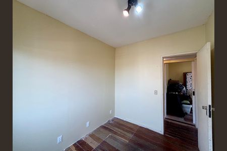 Apartamento à venda com 140m², 4 quartos e 3 vagasQuarto 2