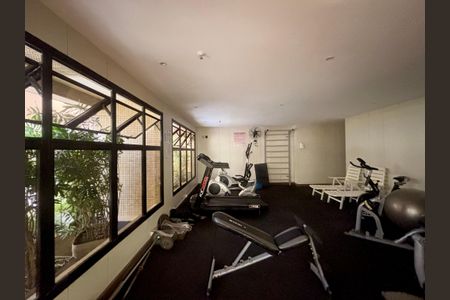 Apartamento à venda com 140m², 4 quartos e 3 vagasÁrea comum - Academia